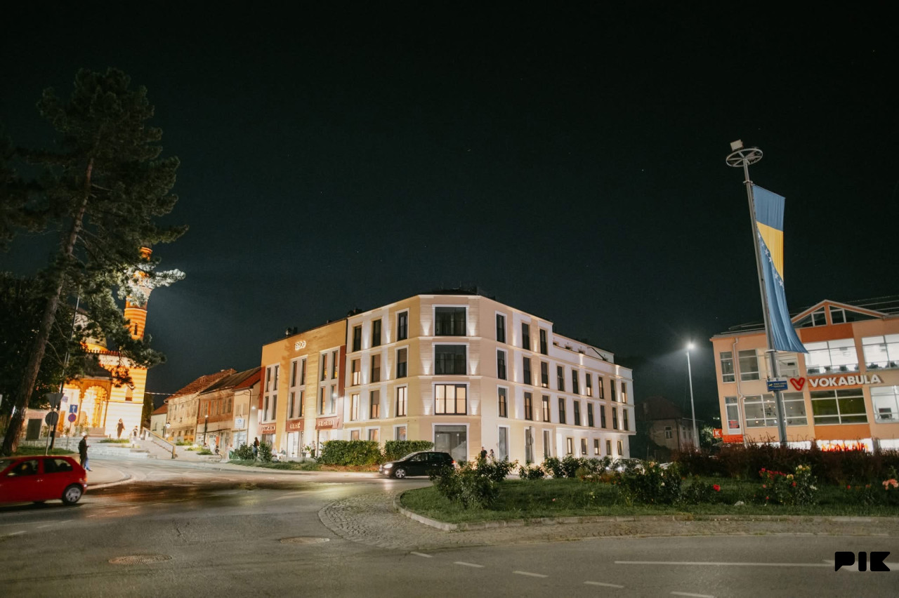 Stan na dan Tuzla stan sa tarasom 062/716-257 15