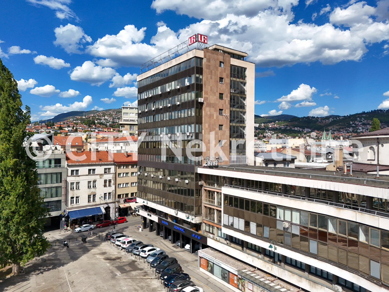 Poslovni prostor - Centar - Branilaca Sarajeva - 367 m2 2