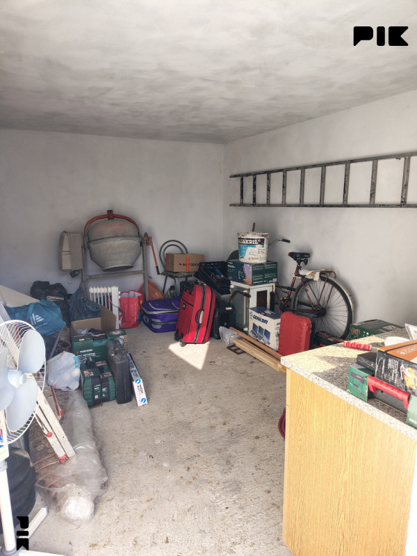 Dvorišna soba sa ključem i garaža - 35m2 7