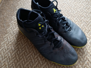 Patike Adidas broj 46 za fudbal nogomet futsal