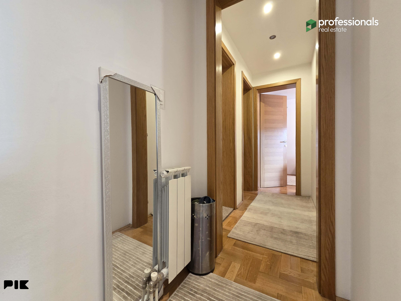 Trosoban stan Lukavica Istočno Sarajevo 77 m2 19