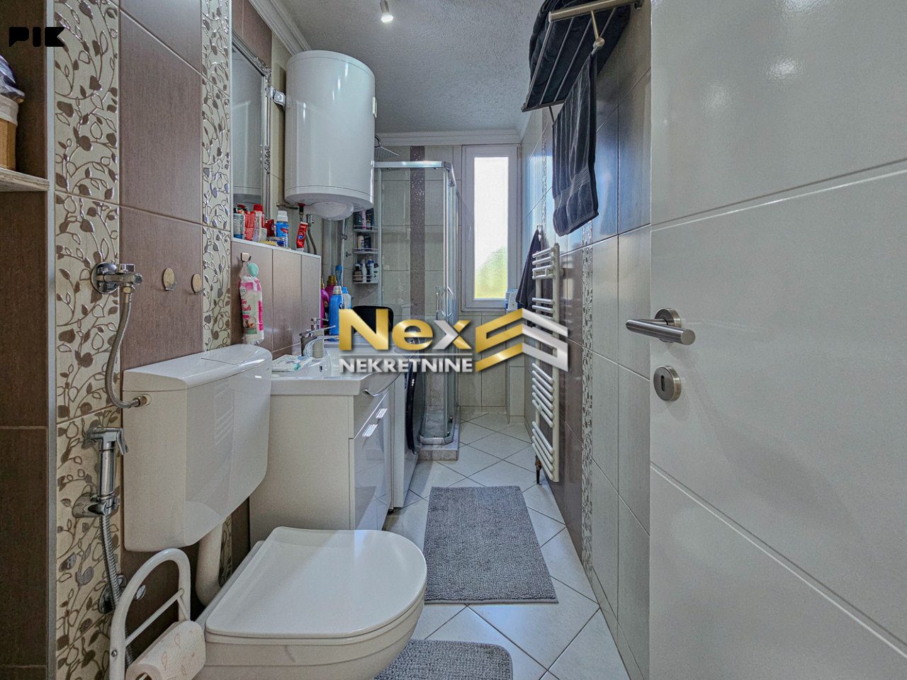 Renoviran dvosoban stan Brčanska/Otoka/Novi Grad 56 m2 11
