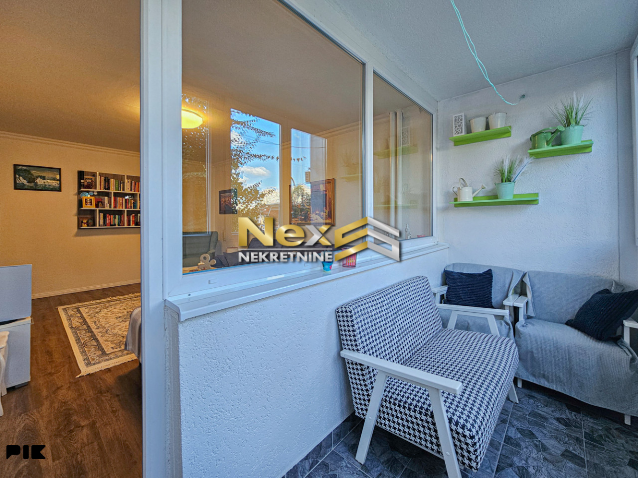 Renoviran dvosoban stan Brčanska/Otoka/Novi Grad 56 m2 photo 5