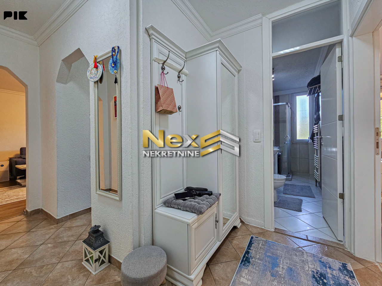 Renoviran dvosoban stan Brčanska/Otoka/Novi Grad 56 m2 14