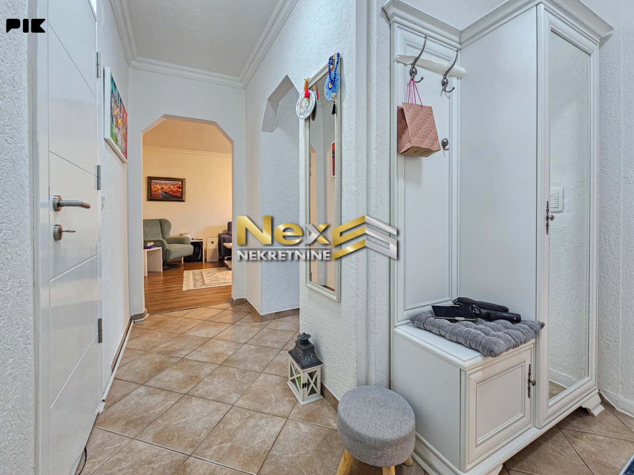 Renoviran dvosoban stan Brčanska/Otoka/Novi Grad 56 m2 10