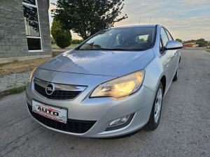 Opel Astra 11/2010 God. 1.7 CDTi 81 Kw Klima