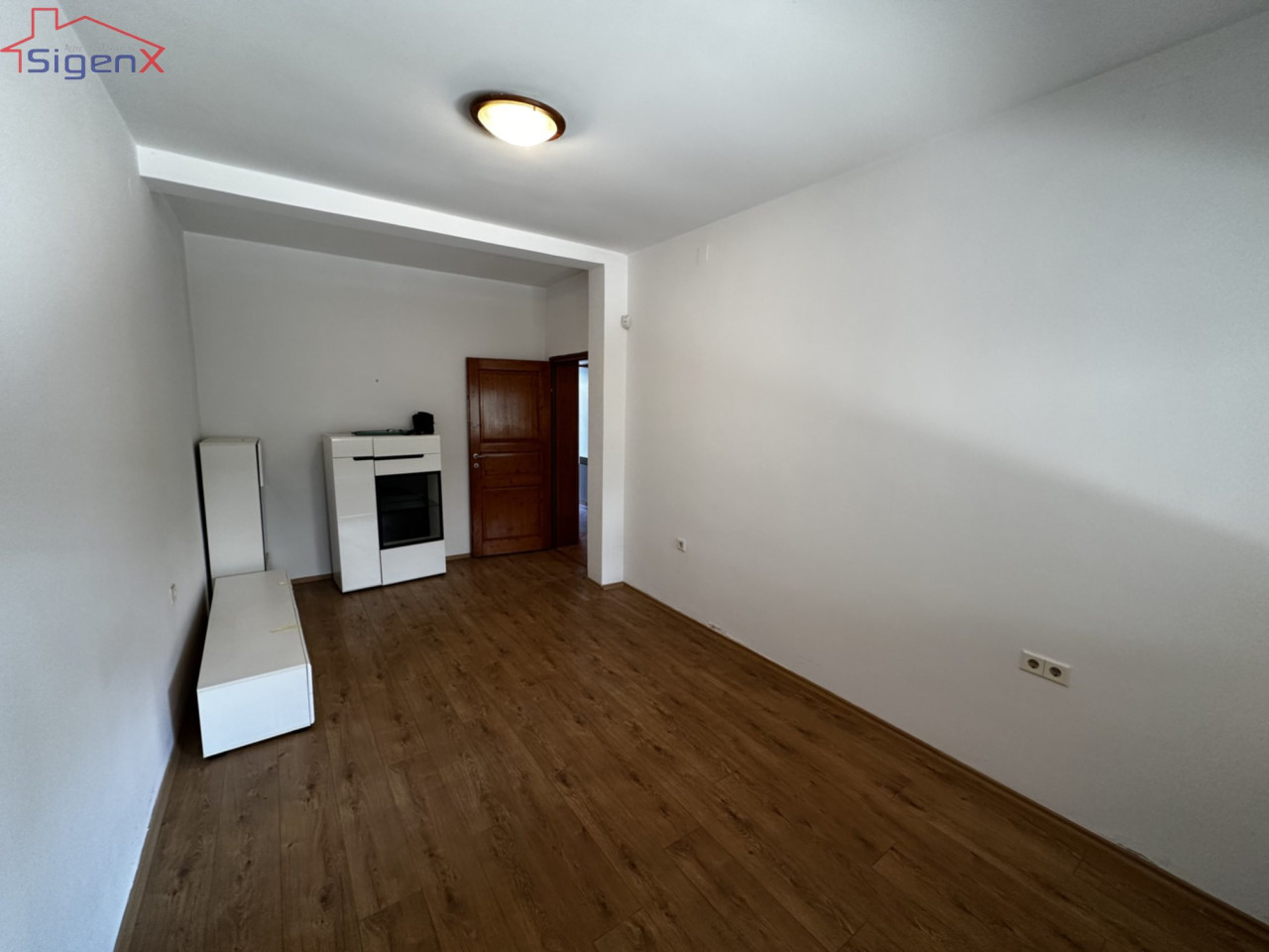 Sigenx prodaje kuću sa dvorištem/Hadžići 35