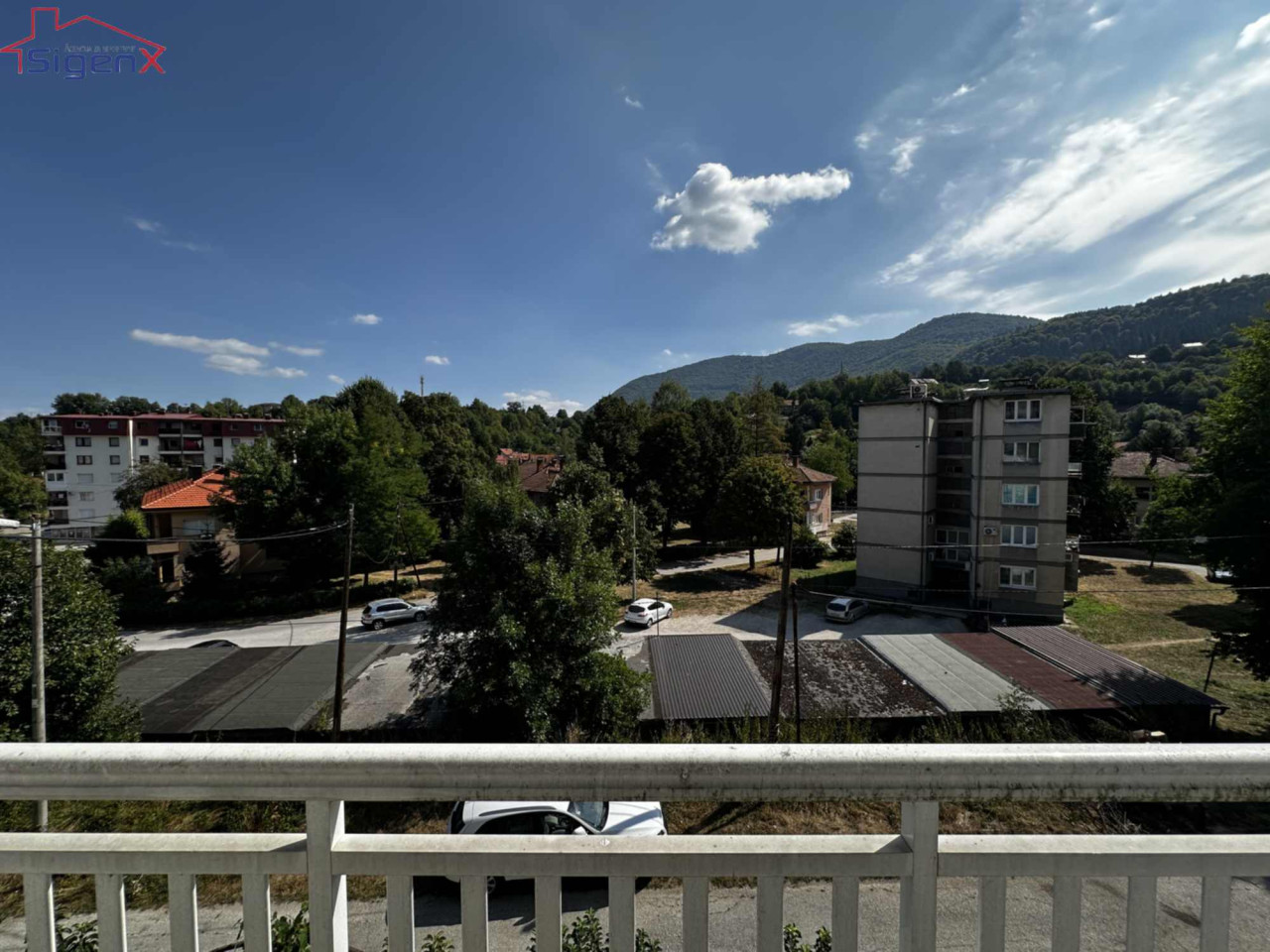 Sigenx prodaje kuću sa dvorištem/Hadžići 40