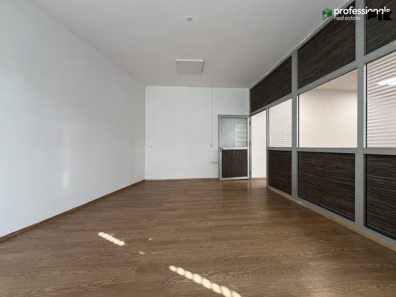 Poslovni prostor Sarajevo - Stari Grad 236 m2 12