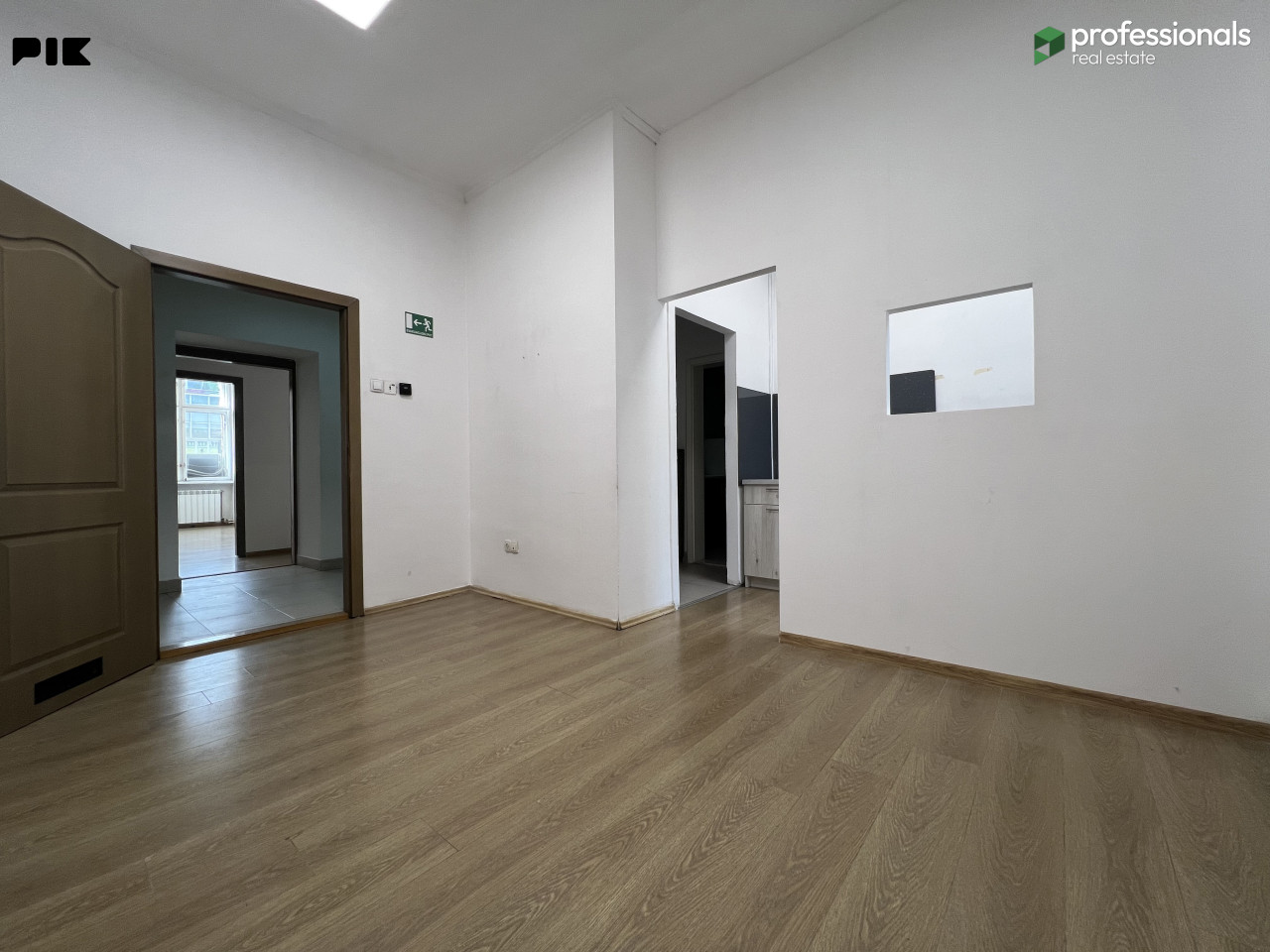 Poslovni prostor Sarajevo - Stari Grad 236 m2 18