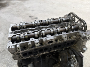 Bregaste glava motor Mercedes