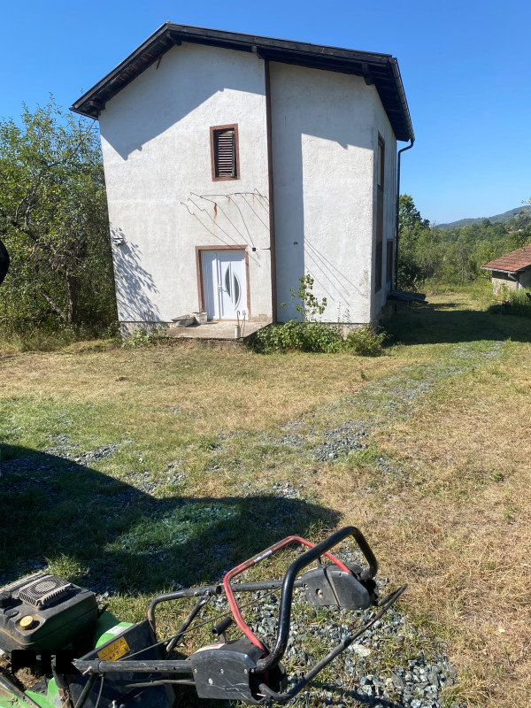 Seosko imanje kod Banje Kulaši kuća, pomoćni objekti i 37 duluma 7