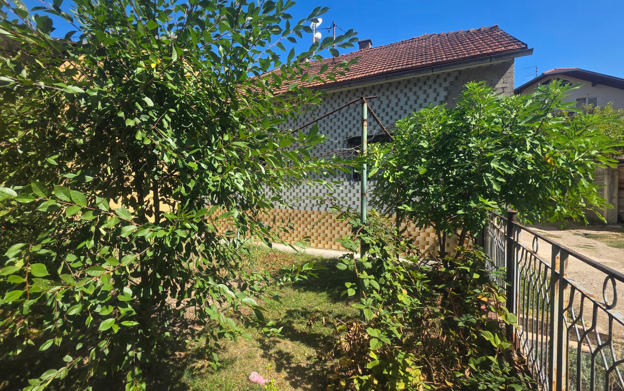 GRADSKA PARCELA SA KUĆOM |MEJDAN |PIONIRSKA ULICA 529m2 placa 4
