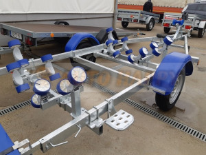 TRIGANO 750 ČAMAC  ROLERI