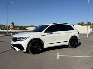 VW TIGUAN 2.0TDI DSG 2X R-LINE BLACK PAKET IQ LIGHT