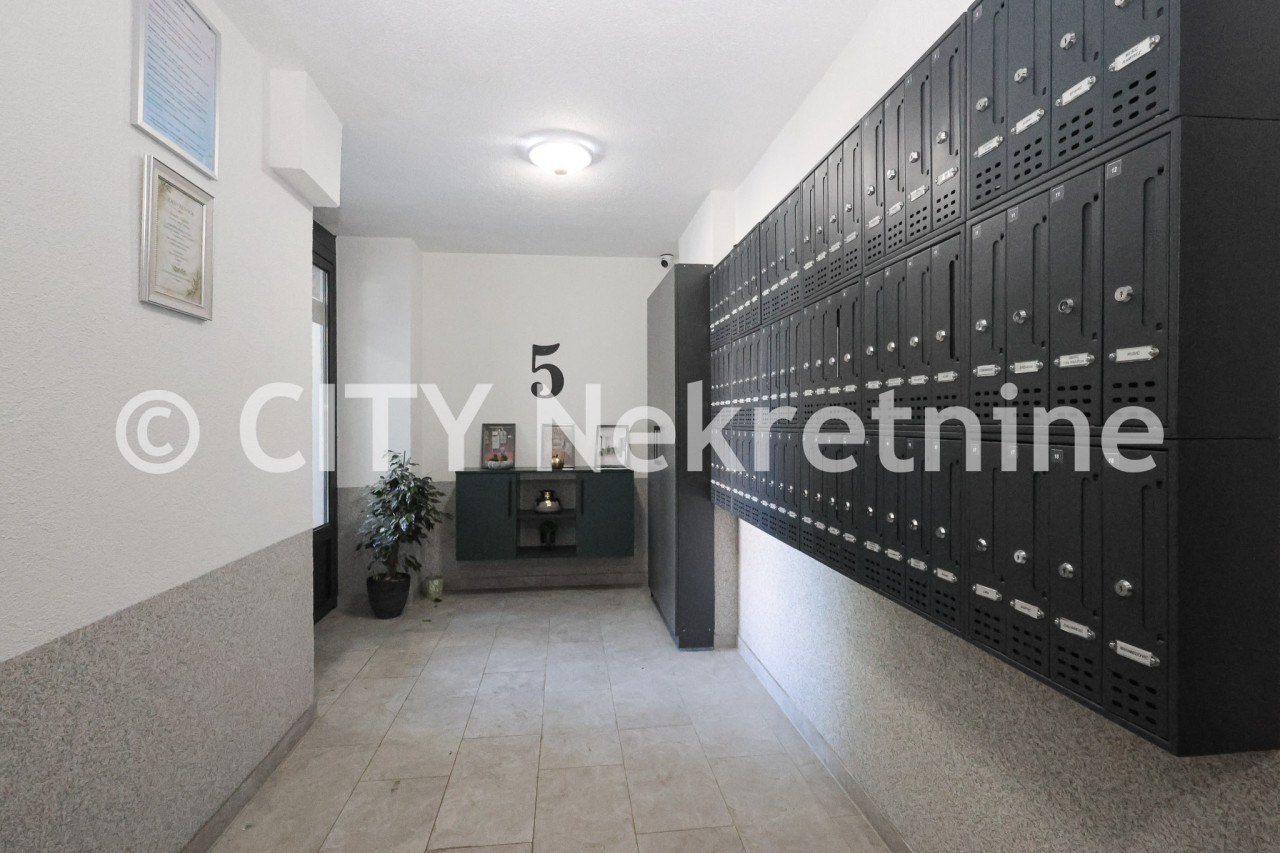 Trosoban stan - Novi grad - Alipašino polje C faza - 59 m2 25