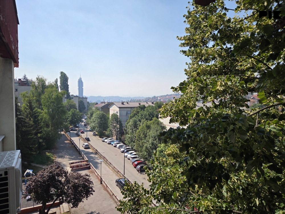 Jednosoban stan s balkonom - Koševsko brdo 12