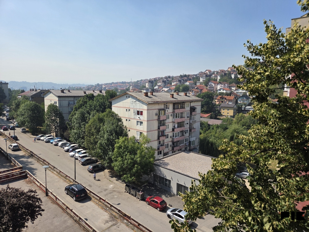 Jednosoban stan s balkonom - Koševsko brdo 11