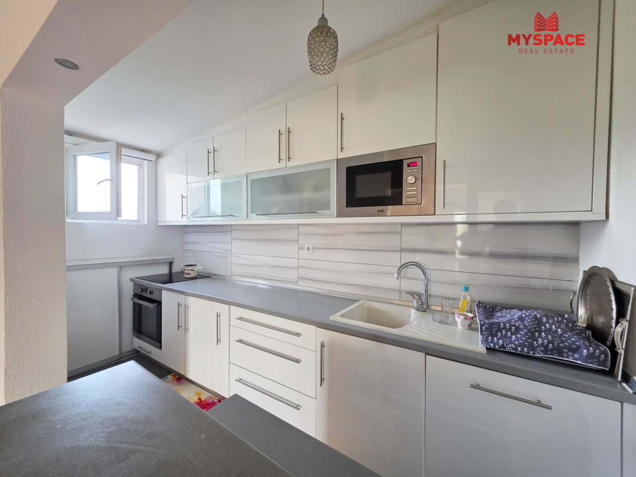 MY SPACE/ Stan/ Dobrinja/ RENOVIRAN/ NAMJESTEN/ 85 m2 11