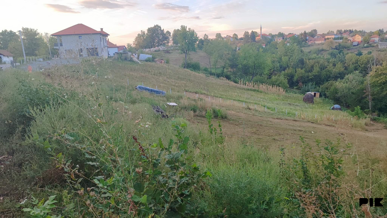 Zemljište Banovići 2,500 m2 4