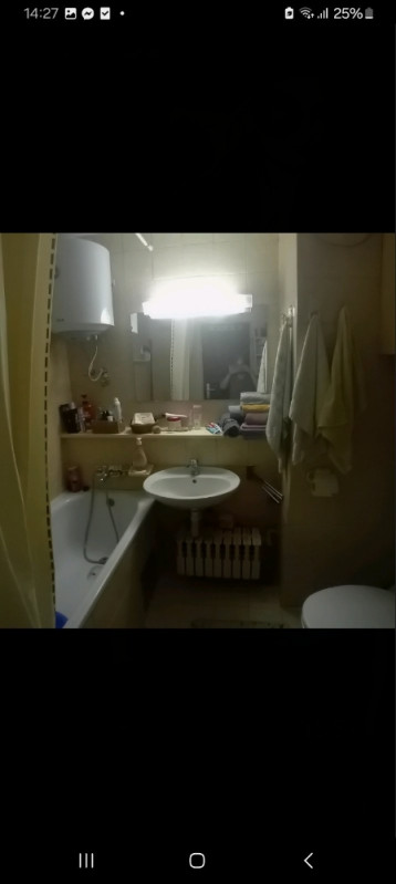 Izdajem stan u Slavinovićima 7