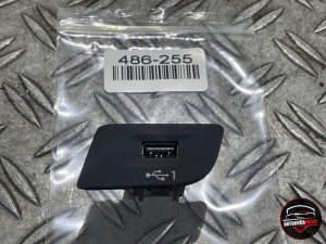USB PORT UTOR AUDI Q2  81C035726 486-255