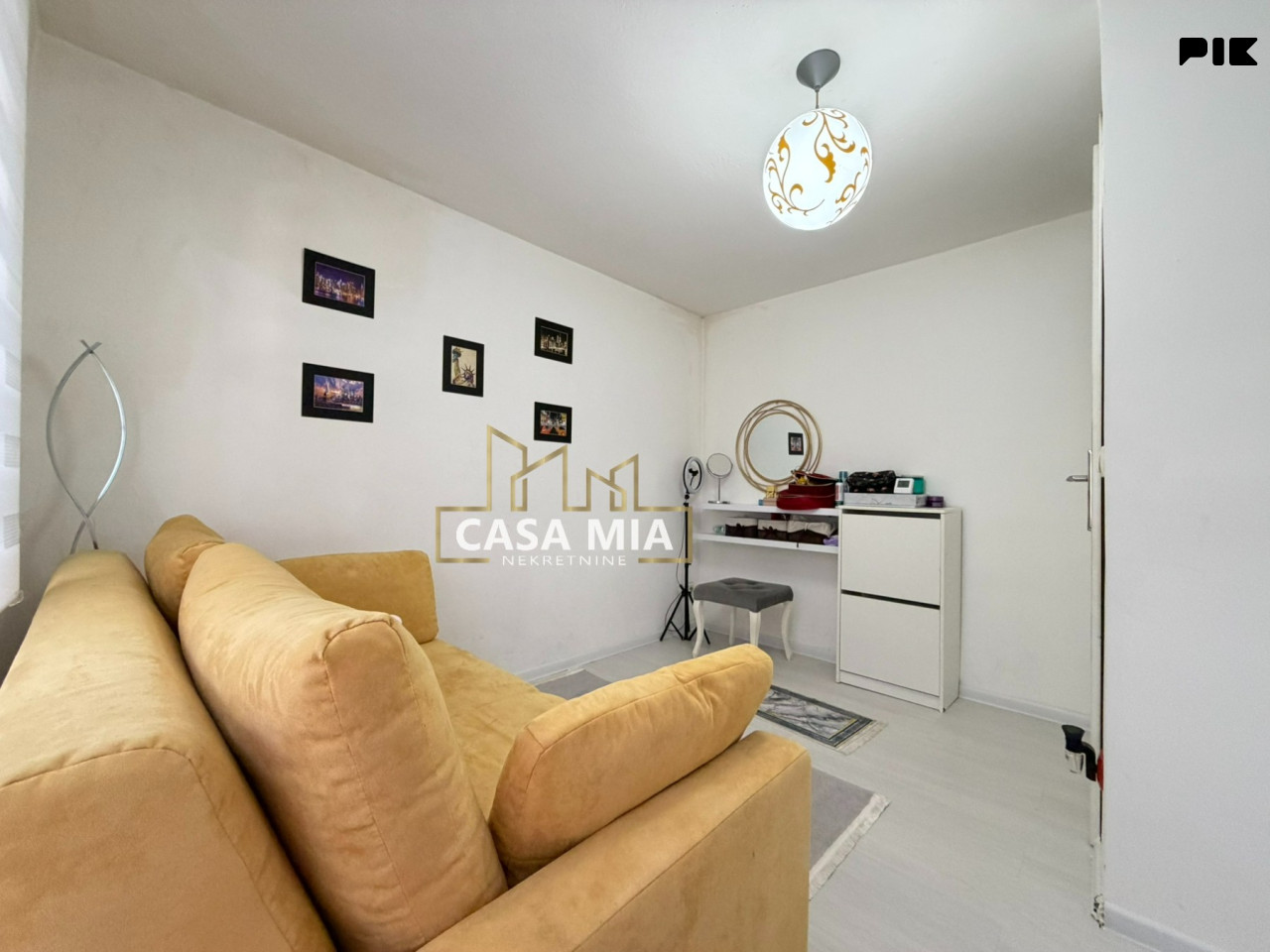 CASA MIA / Trosoban stan / 60 m2 / Šip / Centar 14