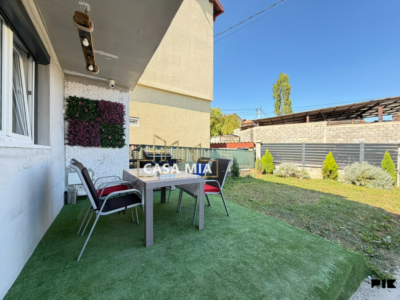 CASA MIA / Trosoban stan / 60 m2 / Šip / Centar 22