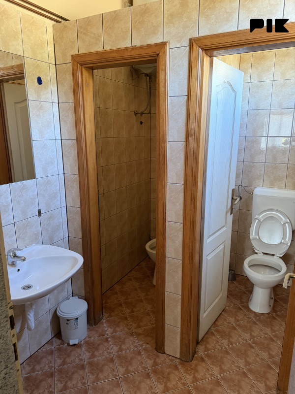 Poslovni prostor Lopare 10