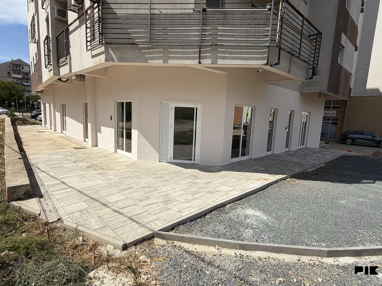 Poslovni prostor Lukavac 230m2 2