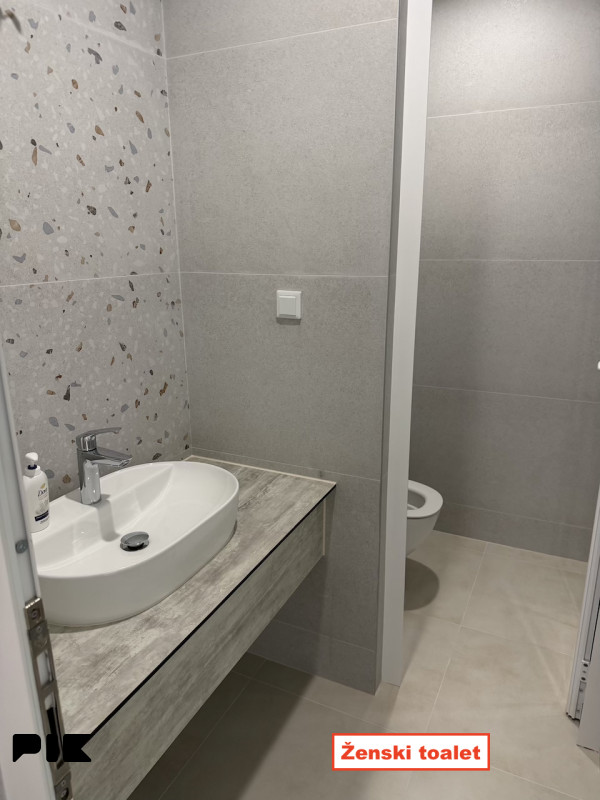 Poslovni prostor Lukavac 230m2 12