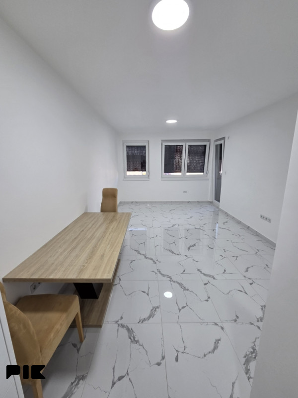 Jednosoban stan Bihać 7