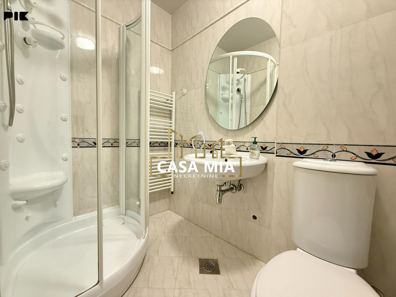 CASA MIA / Trosoban stan / 111m2 / Skenderija / Centar 9