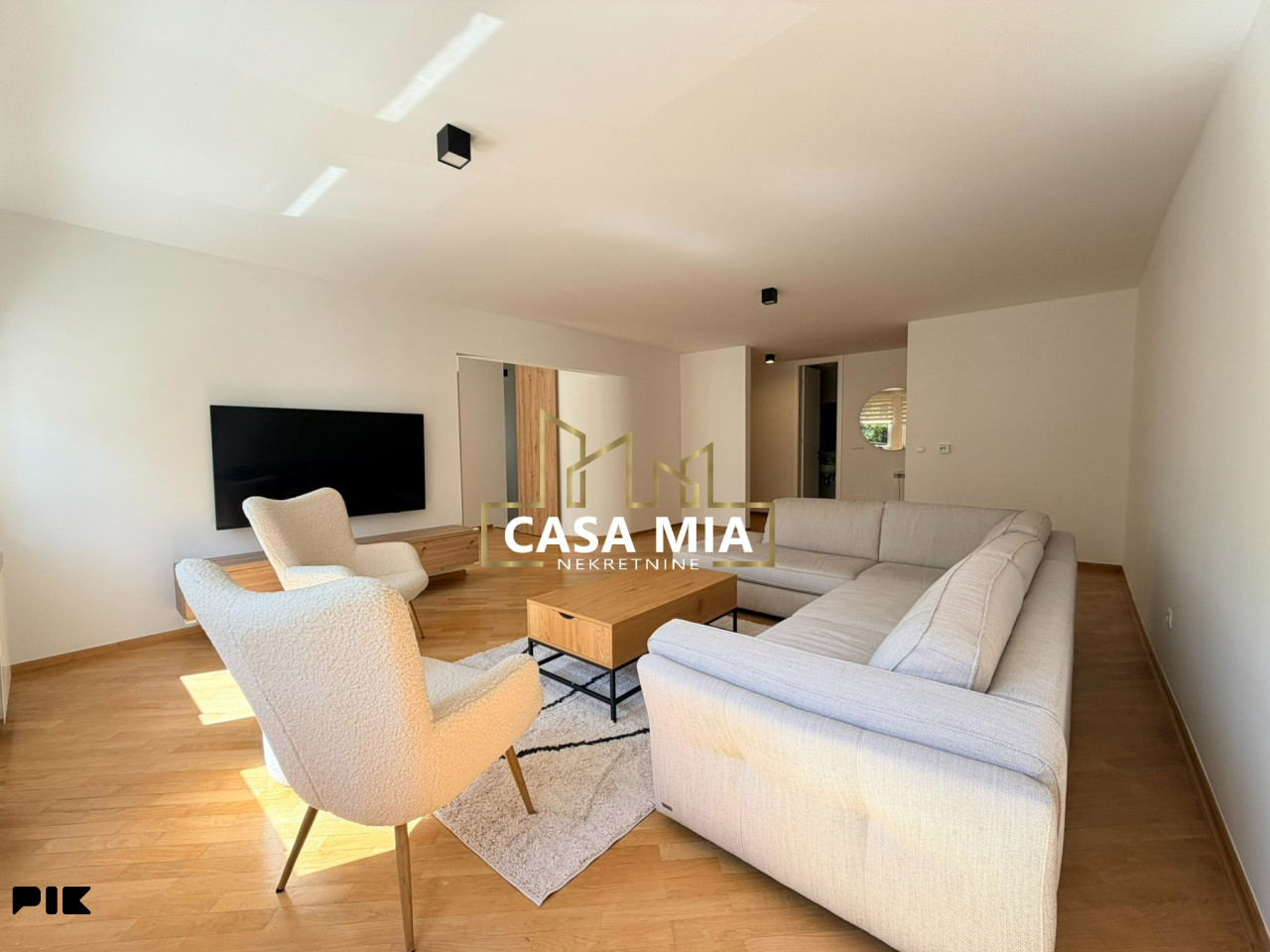 CASA MIA / Trosoban stan / 111m2 / Skenderija / Centar 3