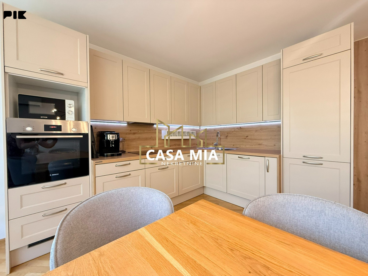 CASA MIA / Trosoban stan / 111m2 / Skenderija / Centar 8