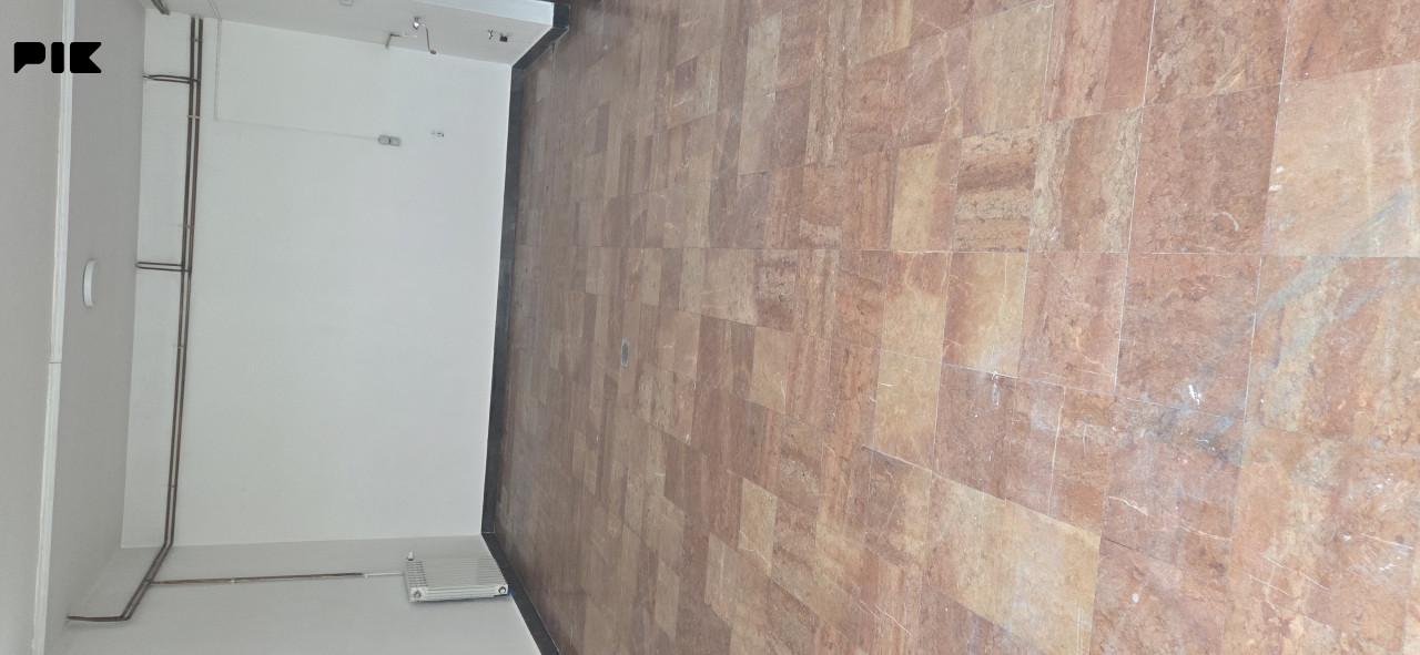 Poslovni prostor Gračanica 72m2 2