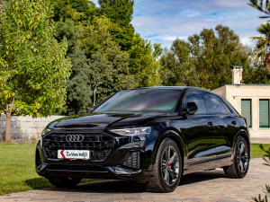 Audi Q8 50 TDI Quattro Black Edition S-Line LUFTFEDERUNG Matrix