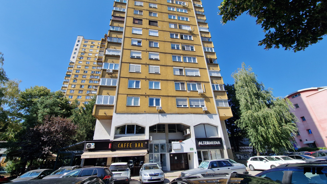 Trosoban stan - Grbavica - Novo Sarajevo, 85m2 20