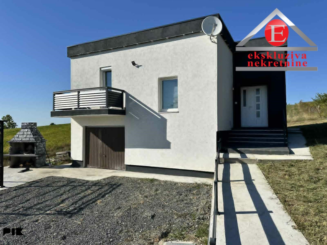Moderno namještena kuća sa okućnicom od 4.563 m2 ID 4302/DŠ 2