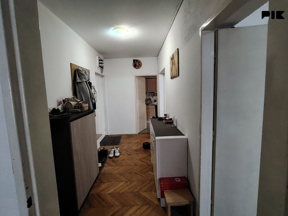 Trosoban stan u centru Zvornika 2