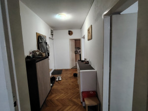 Trosoban stan u centru Zvornika photo 2