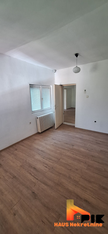 STAN U CENTRU - 68 m2 - Investicija 9