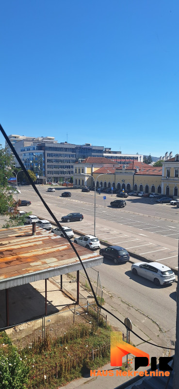 STAN U CENTRU - 68 m2 - Investicija 14