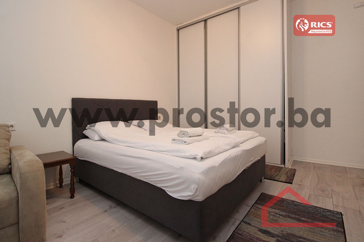 PROSTOR izdaje: Trosoban stan, ul. Koševo 4
