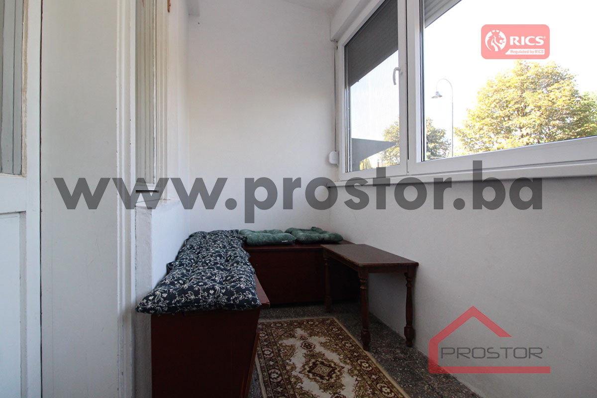 PROSTOR izdaje: Trosoban stan, ul. Koševo 7