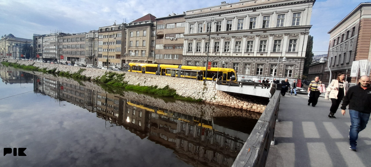 Trosoban stan Sarajevo Centar Drvenija 19