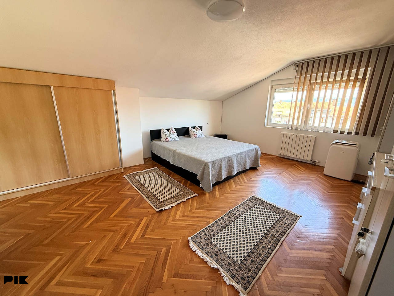 Ekskluzivna rezidencijalna kuća sa 1.750 m2 7