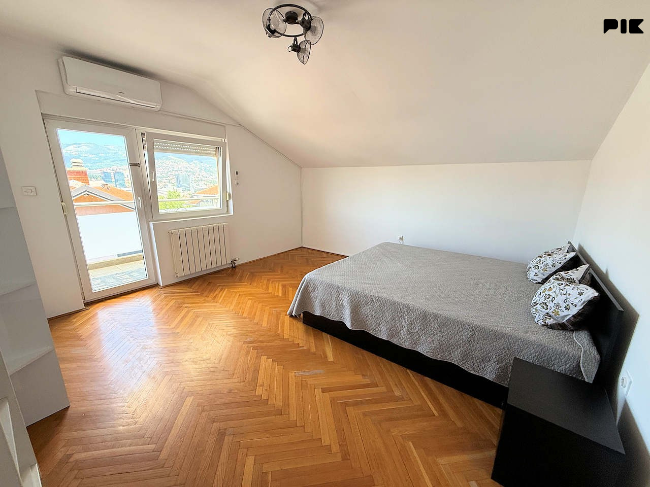 Ekskluzivna rezidencijalna kuća sa 1.750 m2 8