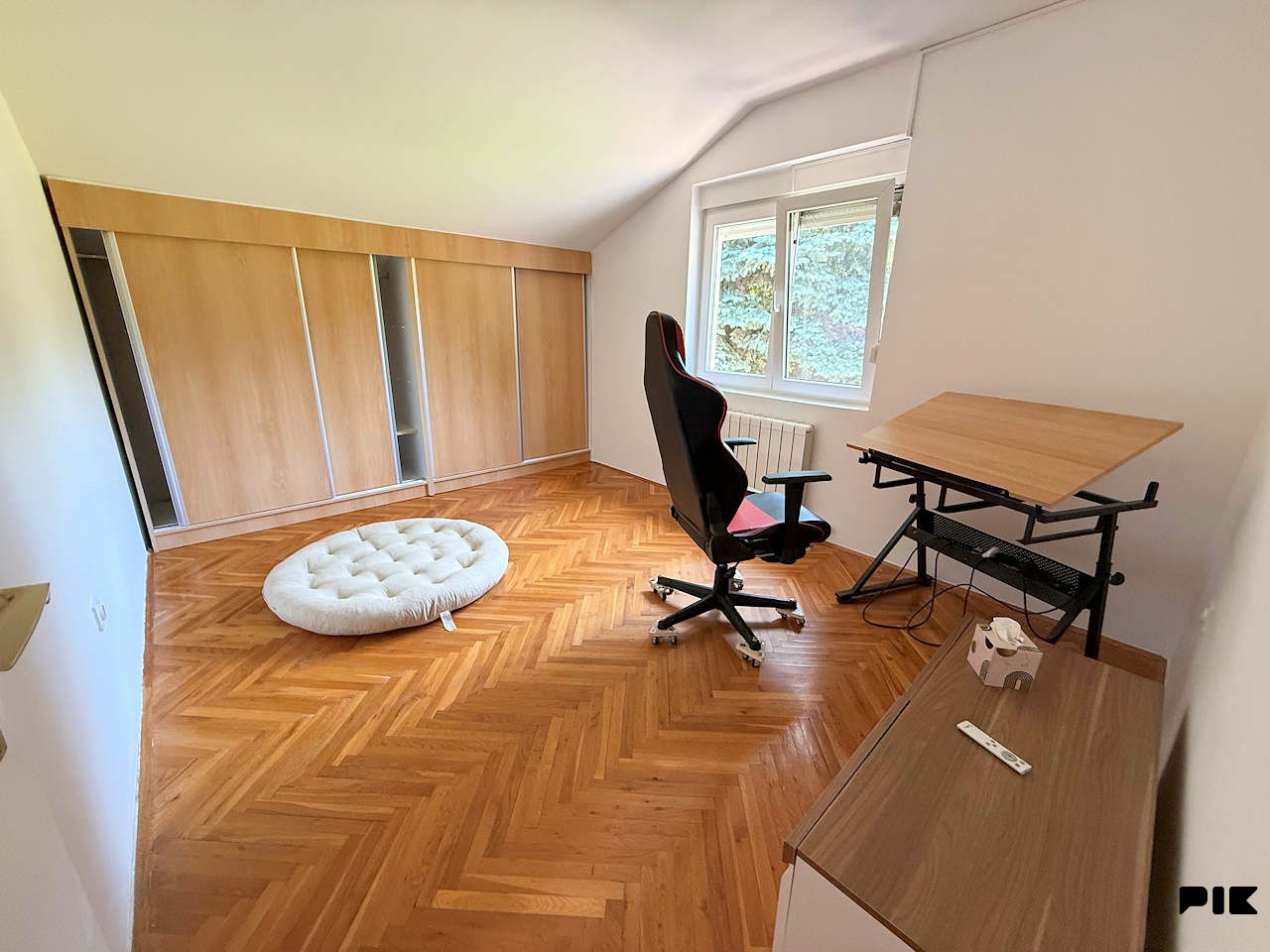 Ekskluzivna rezidencijalna kuća sa 1.750 m2 10