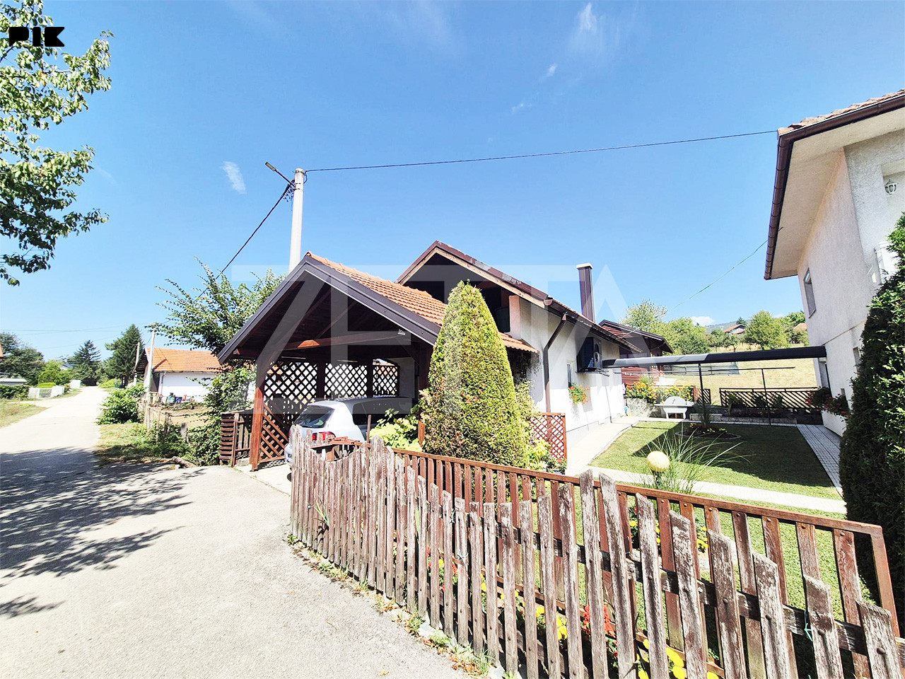 Kuća 160 m2 sa zemljištem 6.132 m2, Breza - ZettaNekretnine 2